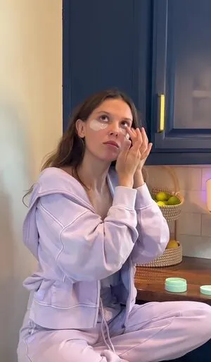 Millie Bobby Brown OnlyFans Leaked Free Thumbnail Picture - #5S1JekVvw0