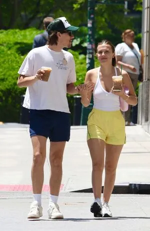 Millie Bobby Brown OnlyFans Leaked Free Thumbnail Picture - #5qwGBZnoQi
