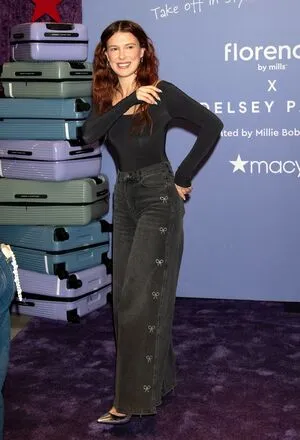 Millie Bobby Brown OnlyFans Leaked Free Thumbnail Picture - #8Mr6Ta5XXv