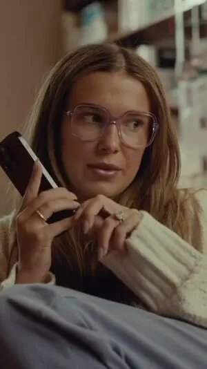 Millie Bobby Brown OnlyFans Leaked Free Thumbnail Picture - #8UH3f4sz25