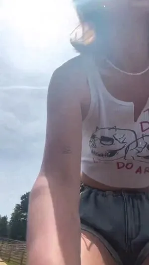 Millie Bobby Brown OnlyFans Leaked Free Thumbnail Picture - #9ciyelNrak