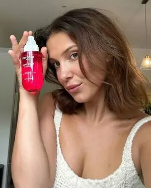 Millie Bobby Brown OnlyFans Leaked Free Thumbnail Picture - #AIZSltbjmc