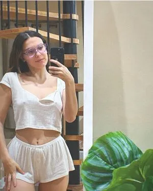 Millie Bobby Brown OnlyFans Leaked Free Thumbnail Picture - #EXjHI3nLop
