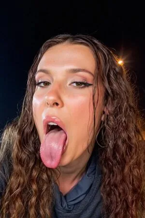 Millie Bobby Brown OnlyFans Leaked Free Thumbnail Picture - #F2cL0smFsr