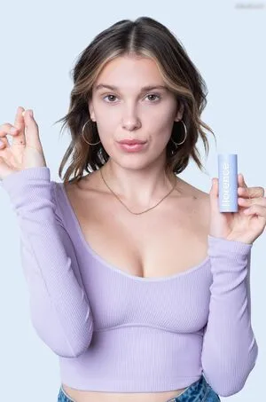 Millie Bobby Brown OnlyFans Leaked Free Thumbnail Picture - #HvBupK6zU3