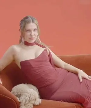 Millie Bobby Brown OnlyFans Leaked Free Thumbnail Picture - #IjURifUuKD