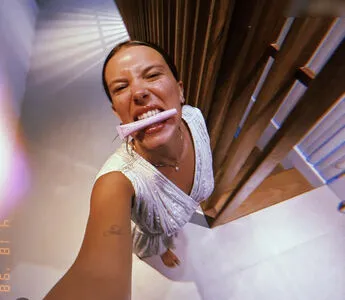 Millie Bobby Brown OnlyFans Leaked Free Thumbnail Picture - #L1d3530Uyp