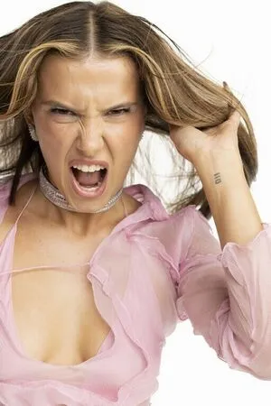 Millie Bobby Brown OnlyFans Leaked Free Thumbnail Picture - #LG87i37m12