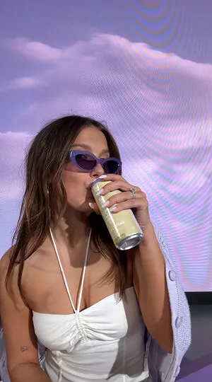Millie Bobby Brown OnlyFans Leaked Free Thumbnail Picture - #Q2p1HLQ189