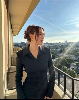 Millie Bobby Brown OnlyFans Leaked Free Thumbnail Picture - #RaPbx9F4I2