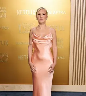 Millie Bobby Brown OnlyFans Leaked Free Thumbnail Picture - #S18ZST2NrT