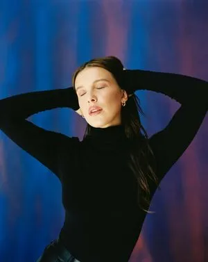 Millie Bobby Brown OnlyFans Leaked Free Thumbnail Picture - #SXBXyKpue4