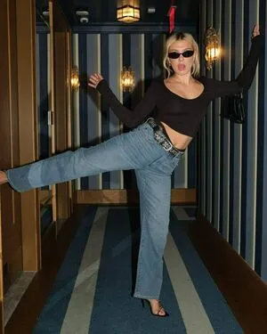 Millie Bobby Brown OnlyFans Leaked Free Thumbnail Picture - #V5lETfWKs9