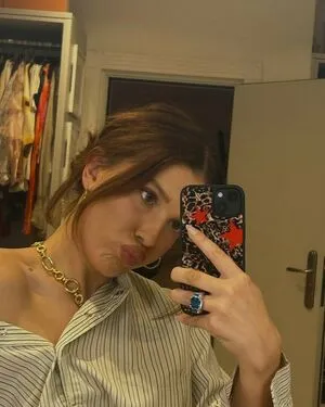 Millie Bobby Brown OnlyFans Leaked Free Thumbnail Picture - #X3mex2SnsT