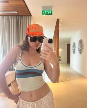 Millie Bobby Brown OnlyFans Leaked Free Thumbnail Picture - #XpL4u0Y441
