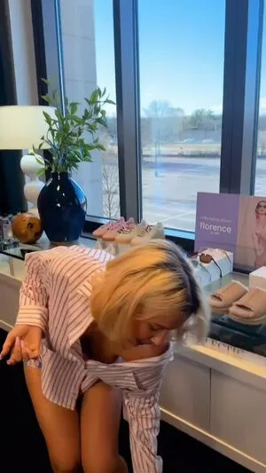 Millie Bobby Brown OnlyFans Leaked Free Thumbnail Picture - #YFL58rH60I