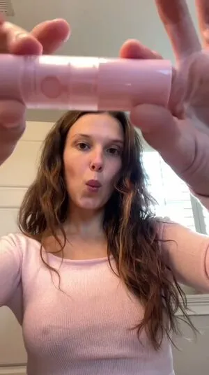 Millie Bobby Brown OnlyFans Leaked Free Thumbnail Picture - #YZUX4MN3Me
