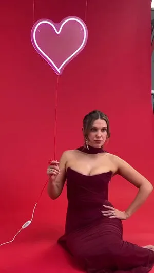 Millie Bobby Brown OnlyFans Leaked Free Thumbnail Picture - #a5hMQwq59D