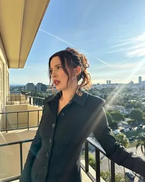 Millie Bobby Brown OnlyFans Leaked Free Thumbnail Picture - #avRNg0Ab5L