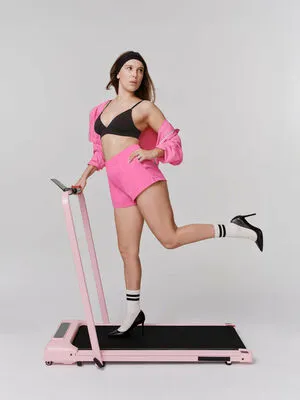 Millie Bobby Brown OnlyFans Leaked Free Thumbnail Picture - #b8Pe6cblO8