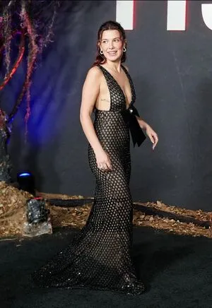 Millie Bobby Brown OnlyFans Leaked Free Thumbnail Picture - #bOo0xPrbur