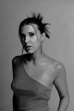 Millie Bobby Brown OnlyFans Leaked Free Thumbnail Picture - #cDvkVpW2Ko