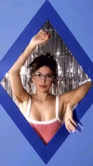 Millie Bobby Brown OnlyFans Leaked Free Thumbnail Picture - #co3TH9tJ7L