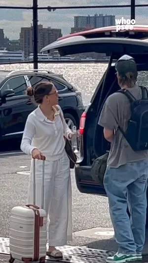 Millie Bobby Brown OnlyFans Leaked Free Thumbnail Picture - #dy63L5s3Ga