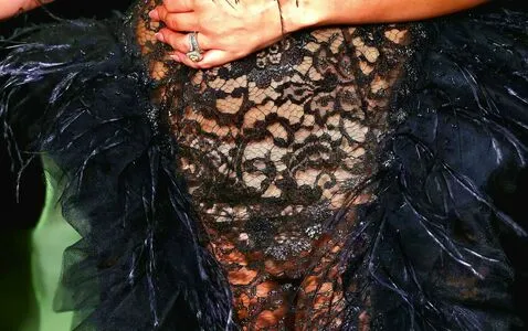 Millie Bobby Brown OnlyFans Leaked Free Thumbnail Picture - #e8DtfsSmEA