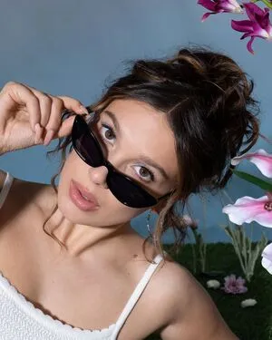 Millie Bobby Brown OnlyFans Leaked Free Thumbnail Picture - #ep8DaIcqsP
