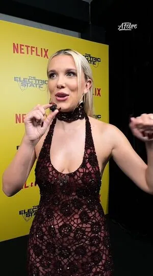 Millie Bobby Brown OnlyFans Leaked Free Thumbnail Picture - #fB9FwAAldo