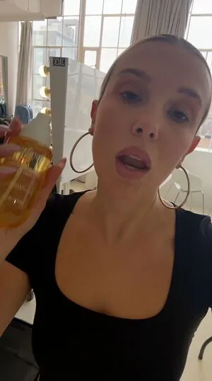 Millie Bobby Brown OnlyFans Leaked Free Thumbnail Picture - #hDRQzPvkXT