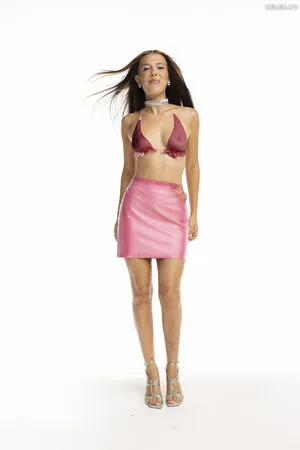 Millie Bobby Brown OnlyFans Leaked Free Thumbnail Picture - #j1MPeu4QCb
