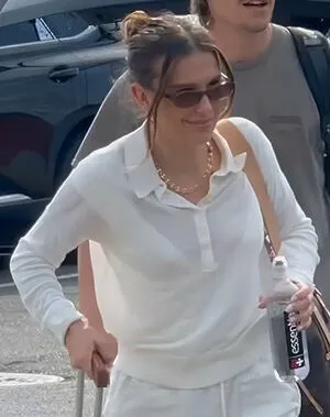 Millie Bobby Brown OnlyFans Leaked Free Thumbnail Picture - #j4K6hgVEfB