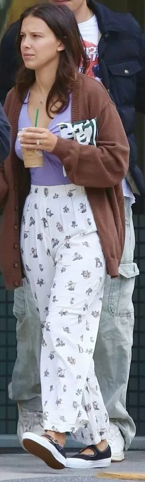 Millie Bobby Brown OnlyFans Leaked Free Thumbnail Picture - #jsxVqgOra5