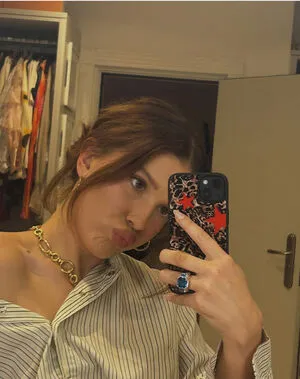 Millie Bobby Brown OnlyFans Leaked Free Thumbnail Picture - #kQNBUILLlh