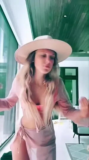 Millie Bobby Brown OnlyFans Leaked Free Thumbnail Picture - #l31ff9usxg