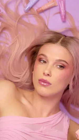 Millie Bobby Brown OnlyFans Leaked Free Thumbnail Picture - #lbpGdfurgU