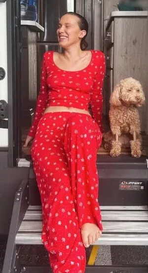Millie Bobby Brown OnlyFans Leaked Free Thumbnail Picture - #lqodg5k09Q