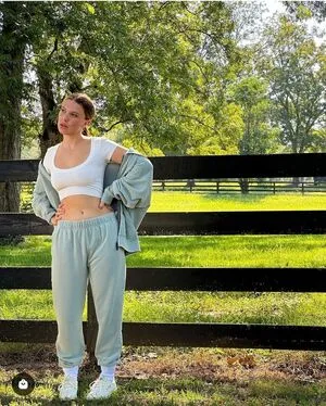 Millie Bobby Brown OnlyFans Leaked Free Thumbnail Picture - #mi0cQqmCiu