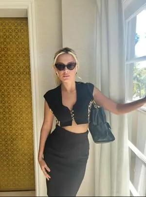 Millie Bobby Brown OnlyFans Leaked Free Thumbnail Picture - #n29jQJ5TPu