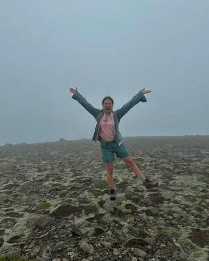 Millie Bobby Brown OnlyFans Leaked Free Thumbnail Picture - #nEmPt5pwkR