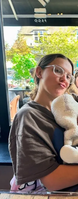 Millie Bobby Brown OnlyFans Leaked Free Thumbnail Picture - #pG7ILOjJTd