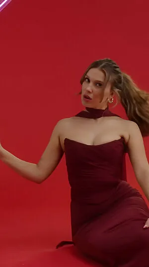 Millie Bobby Brown OnlyFans Leaked Free Thumbnail Picture - #pasT2J94Qm