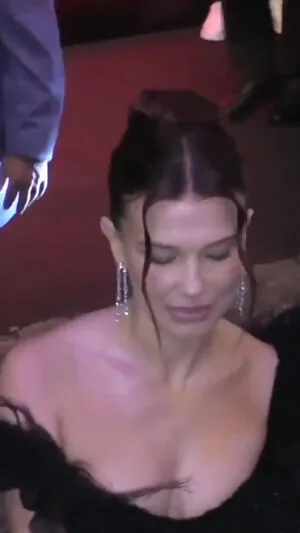 Millie Bobby Brown OnlyFans Leaked Free Thumbnail Picture - #qcNyDupCdv