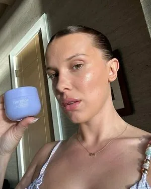 Millie Bobby Brown OnlyFans Leaked Free Thumbnail Picture - #qjv1HKP5Mv