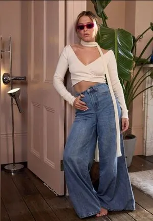 Millie Bobby Brown OnlyFans Leaked Free Thumbnail Picture - #rVaW6cEthc