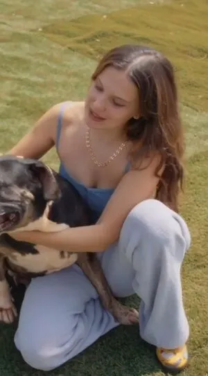 Millie Bobby Brown OnlyFans Leaked Free Thumbnail Picture - #rnhL3I2Iwi