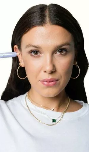 Millie Bobby Brown OnlyFans Leaked Free Thumbnail Picture - #0Zlpd50zo0