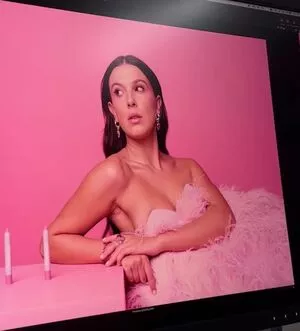 Millie Bobby Brown OnlyFans Leaked Free Thumbnail Picture - #naCA2inM5Q